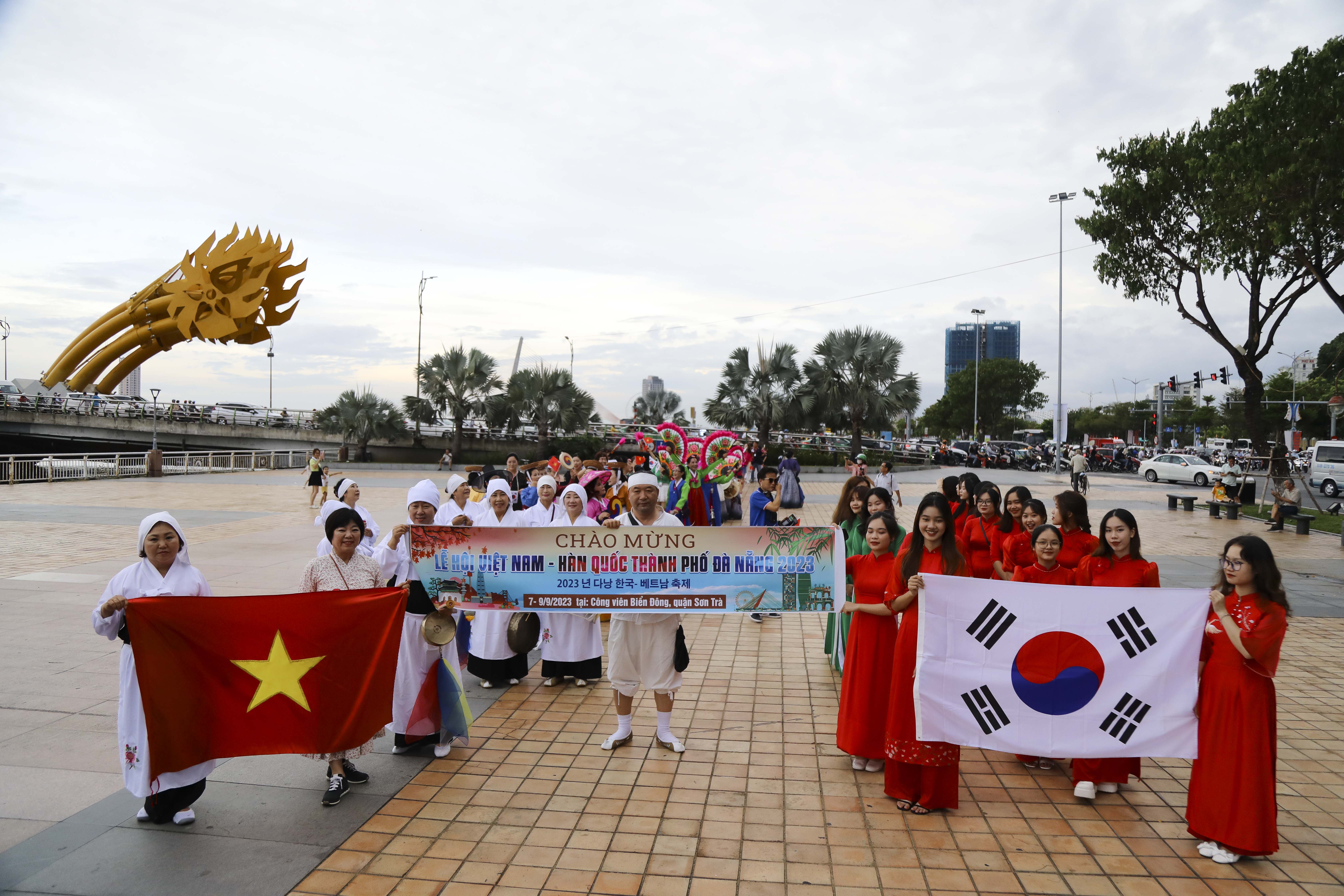 Mnoho speciálních aktivit na Vietnamsko-korejském festivalu v Da Nangu 2025 - foto 1