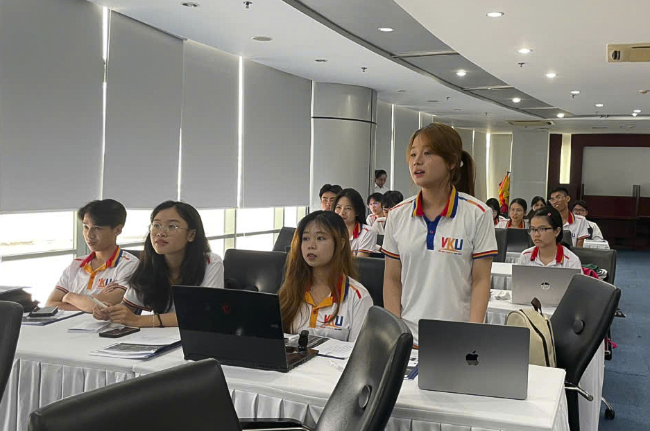 Το Ντα Νανγκ εκπαιδεύει φοιτητές πληροφορικής πριν παράσχει υποστήριξη σε Λαϊκές Επιτροπές περιφερειών και κοινοτήτων - φωτογραφία 3