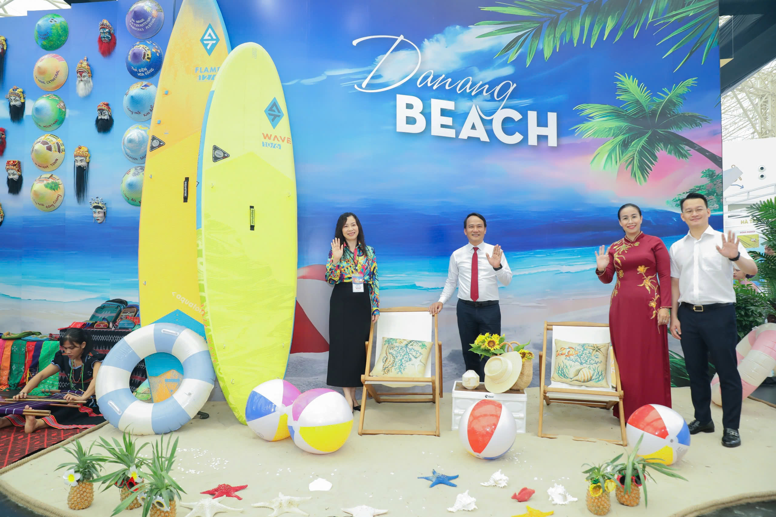 Da Nang ចាប់អារម្មណ៍ជាមួយស្តង់បច្ចេកវិទ្យានៅឯពិព័រណ៍សមិទ្ធិផលជាតិ - រូបថតទី 5