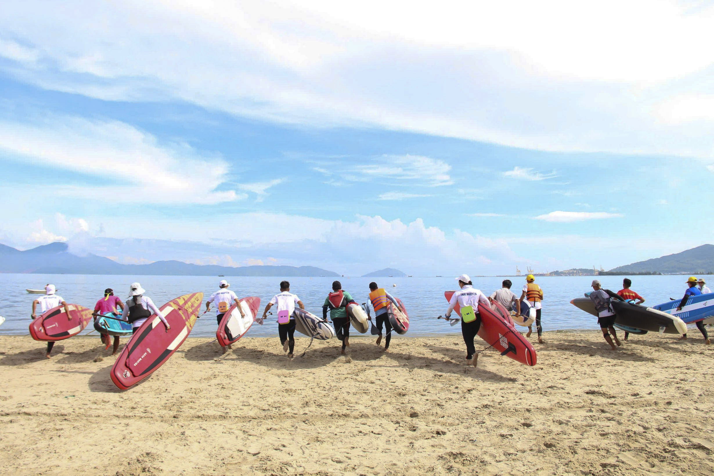 2025年全国ユースセーリング&スタンドアップパドルボード選手権の開幕 - 写真2