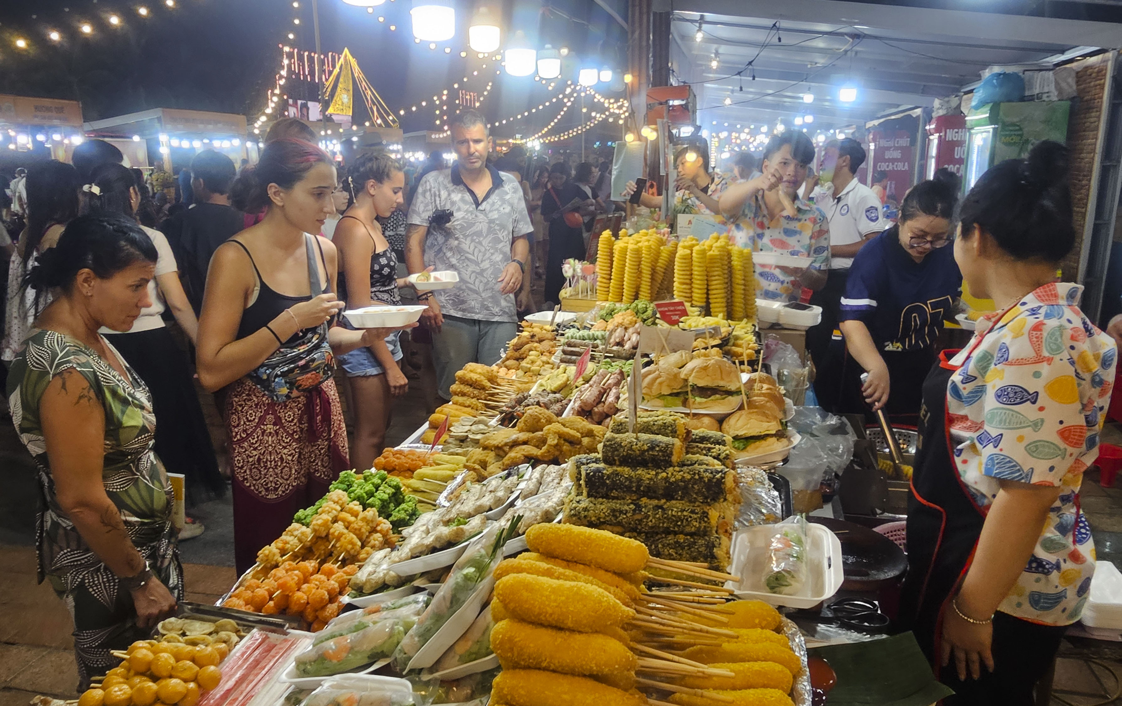 Đà Nẵng khai hội mùa hè, mở hành trình “chạm” vào bản sắc thành phố biển - ảnh 10