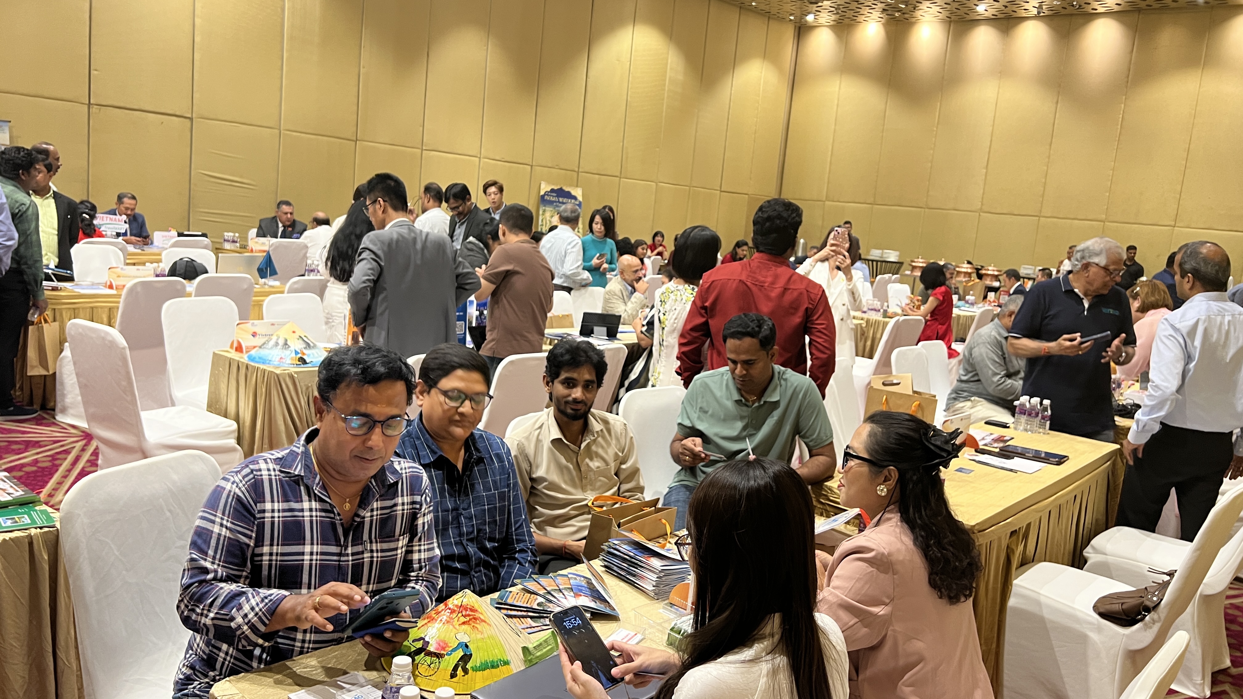 ពង្រឹងទំនាក់ទំនងទេសចរណ៍វៀតណាម-ឥណ្ឌានៅទីក្រុង Hyderabad - រូបថត 30