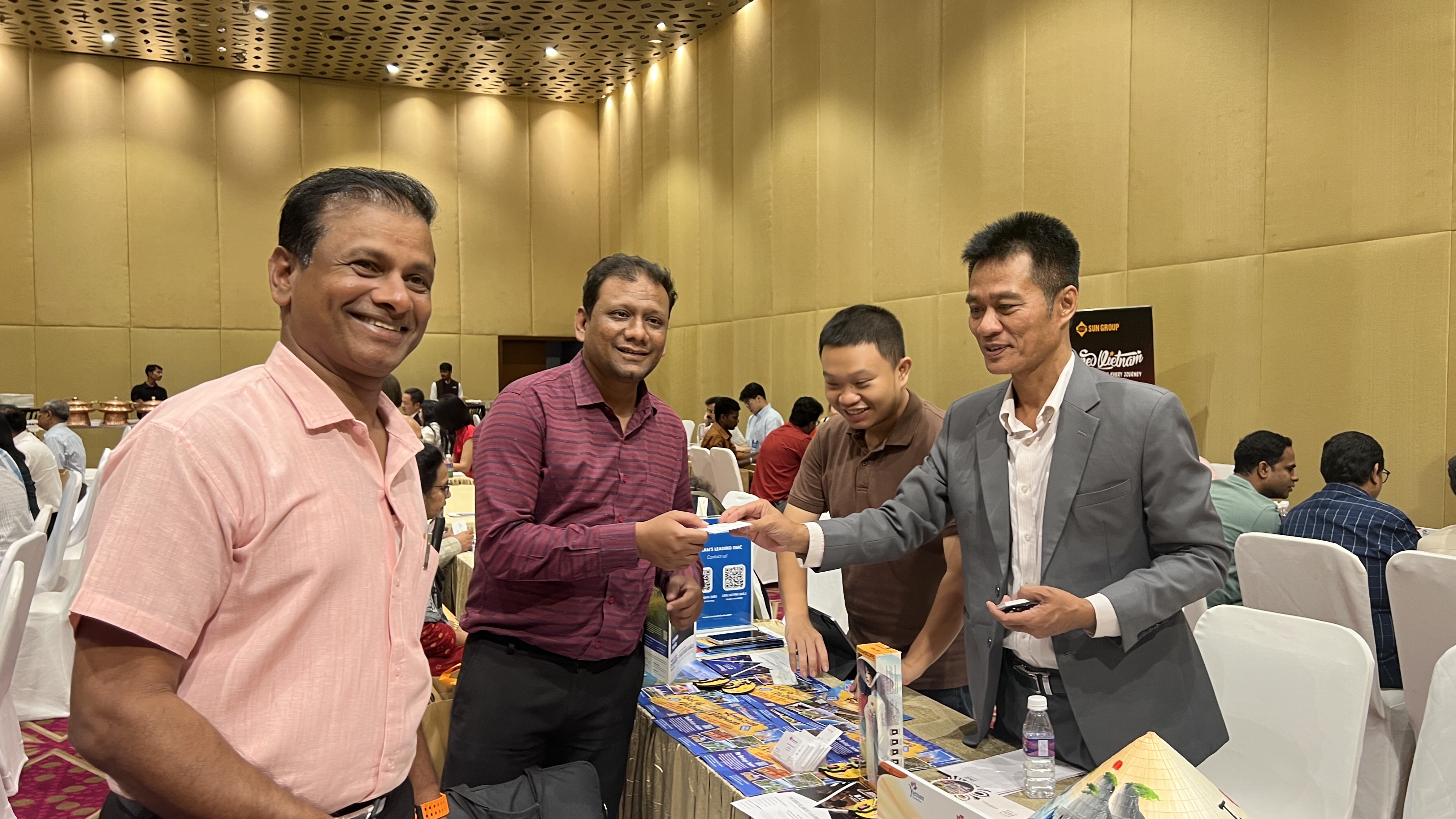 ពង្រឹងទំនាក់ទំនងទេសចរណ៍វៀតណាម-ឥណ្ឌានៅទីក្រុង Hyderabad - រូបថត 27