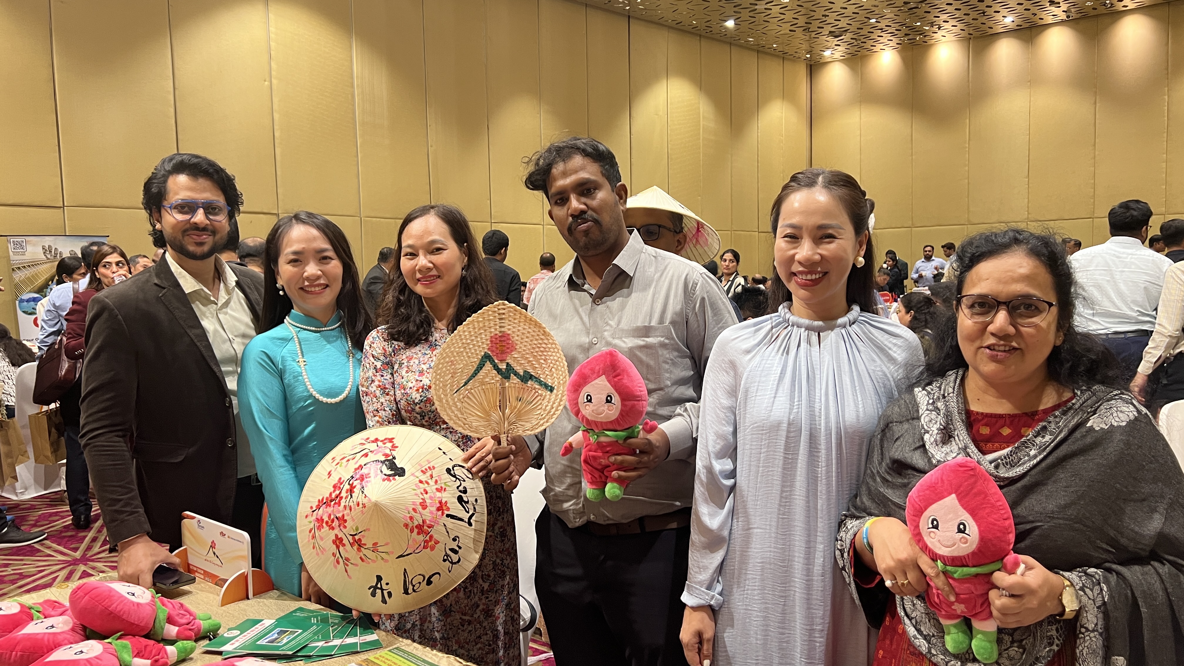 ពង្រឹងទំនាក់ទំនងទេសចរណ៍វៀតណាម-ឥណ្ឌានៅទីក្រុង Hyderabad - រូបថត 32