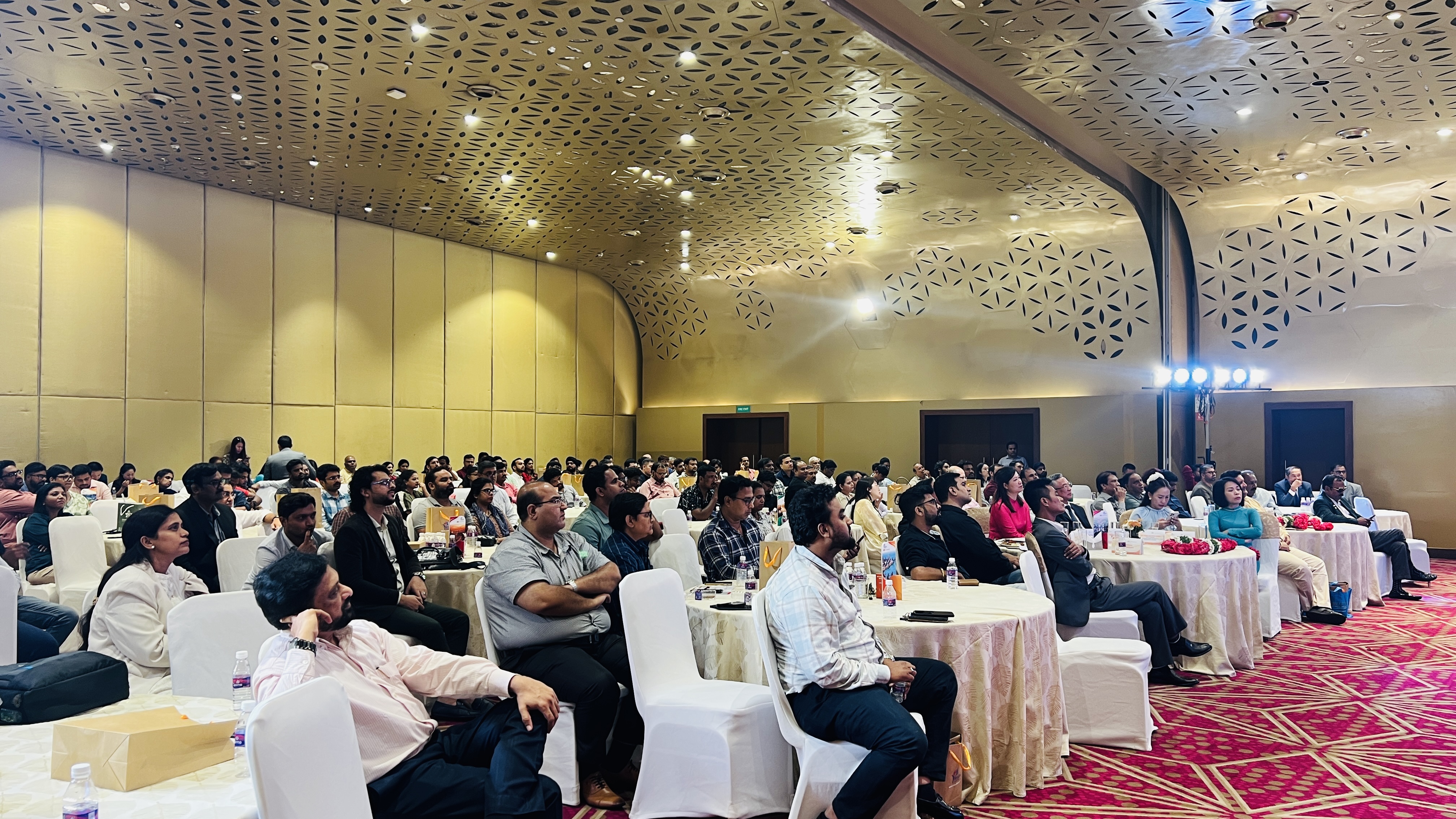 ពង្រឹងទំនាក់ទំនងទេសចរណ៍វៀតណាម-ឥណ្ឌានៅទីក្រុង Hyderabad - រូបថត ៩