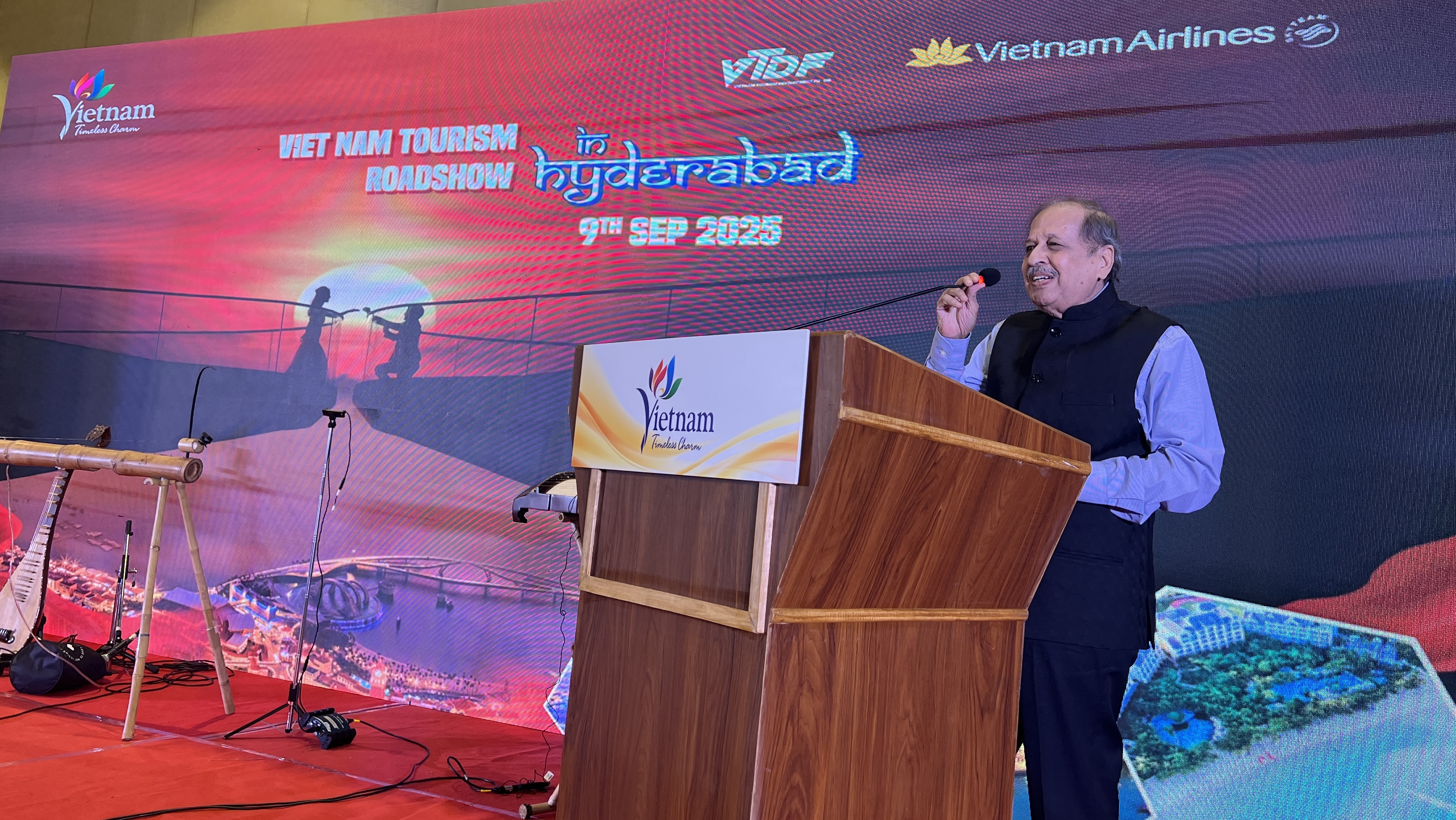 ពង្រឹងទំនាក់ទំនងទេសចរណ៍វៀតណាម-ឥណ្ឌានៅទីក្រុង Hyderabad - រូបថត ៣