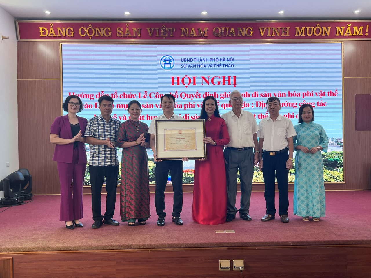 Hanói: 6 festivais tradicionais premiados com o certificado de Patrimônio Cultural Imaterial Nacional - foto 2