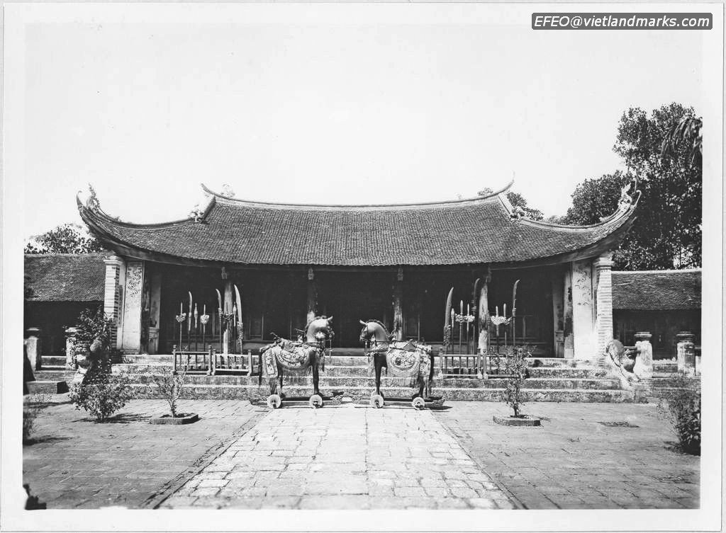 Виставка документів та зображень про «Ко Лоа – традиції та революція» – фото 3