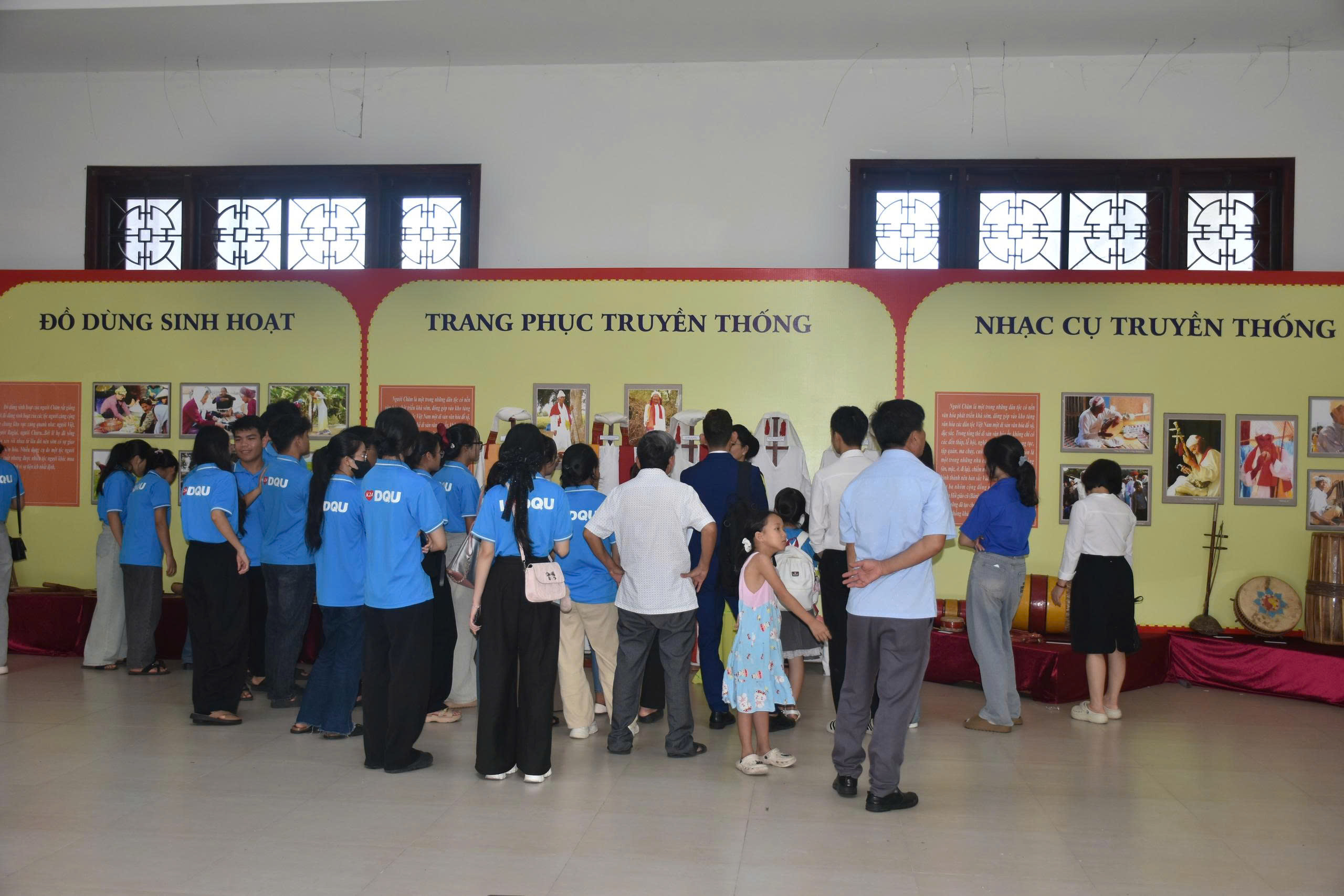 Vernisáž tematické výstavy o kultuře a národních pokladech Čamů - foto 6