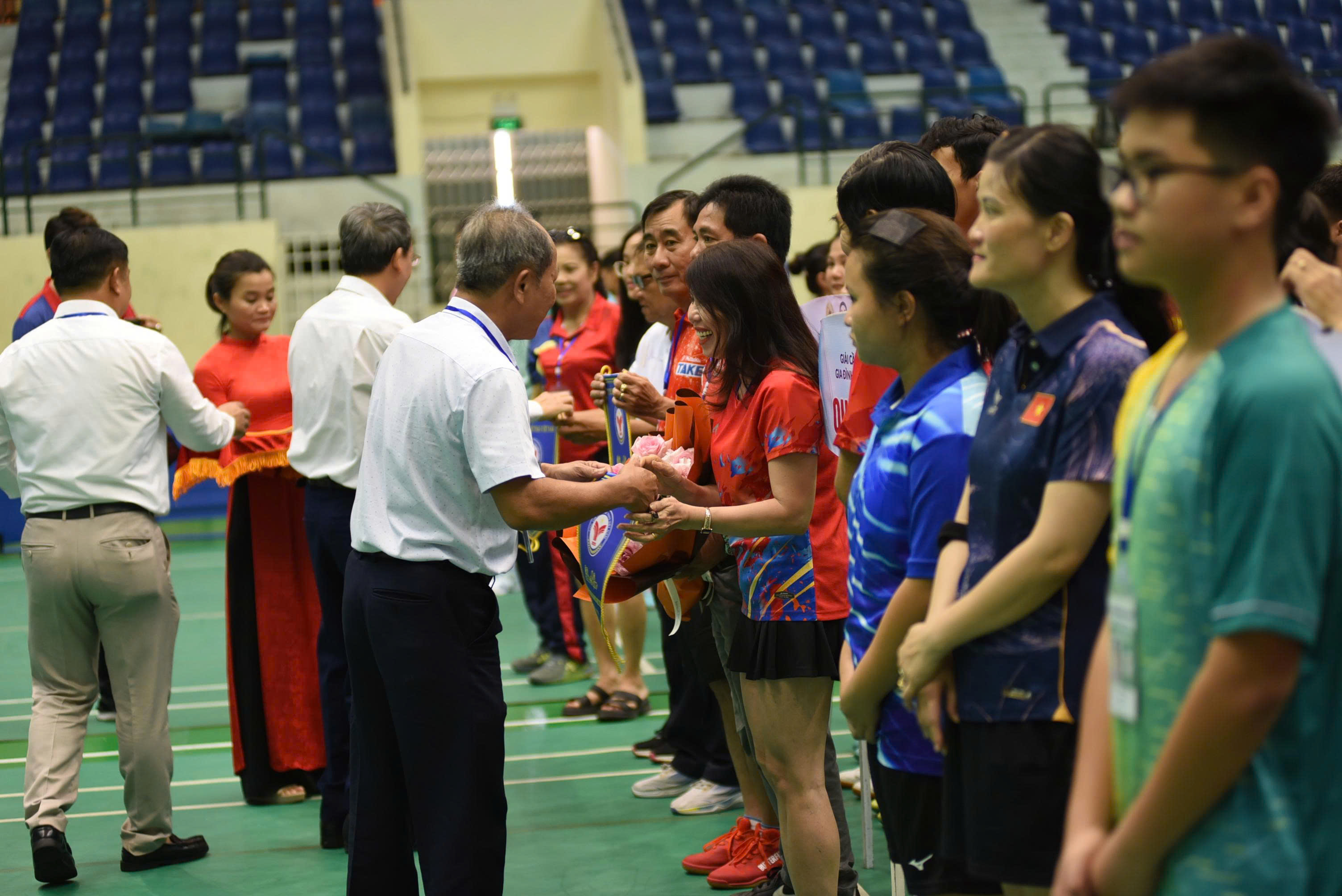 ເປີດງານແຂ່ງຂັນກິລາຕີເຕັນນິສຄອບຄົວແຫ່ງຊາດ - ຮູບ 2