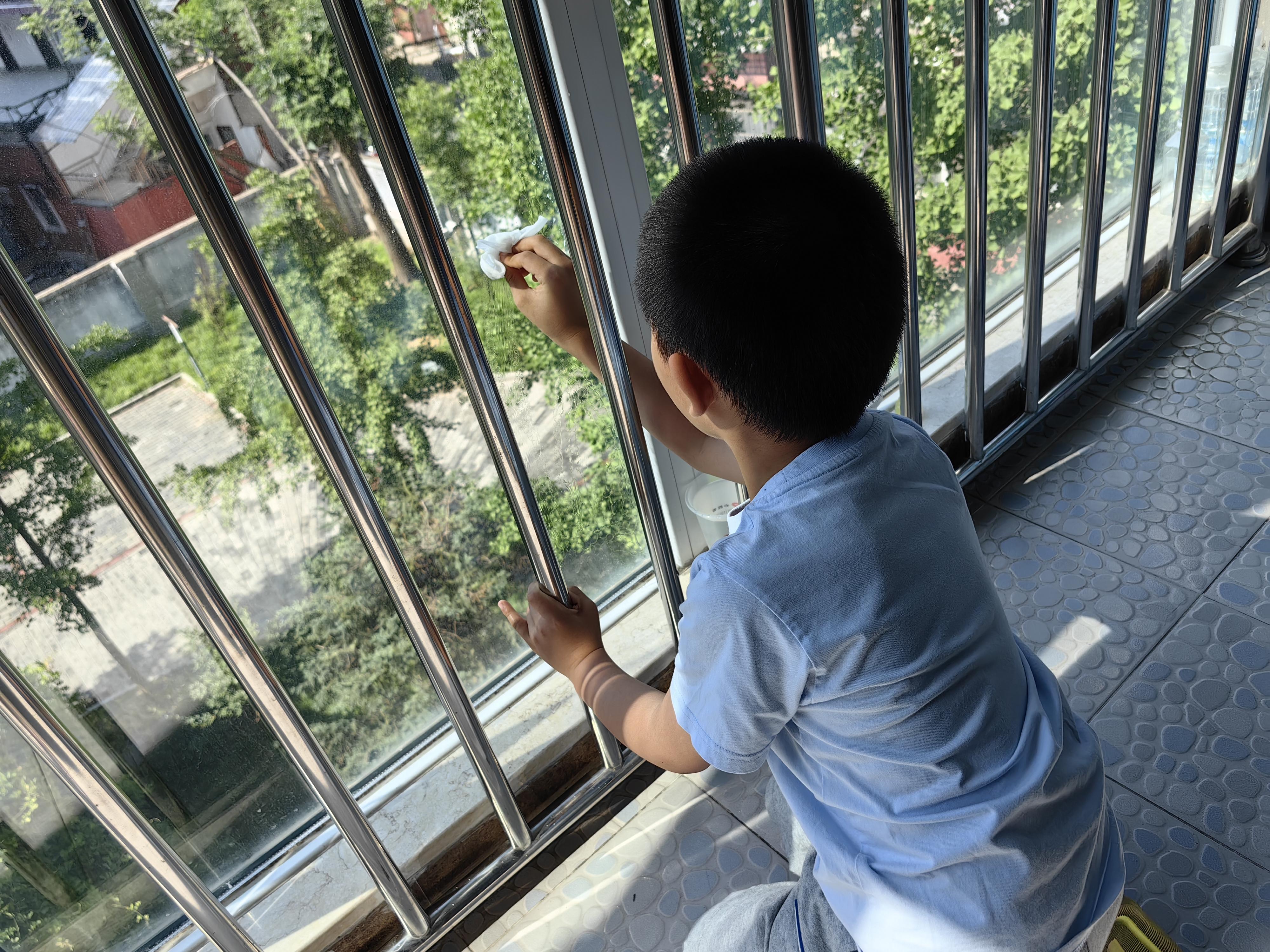 Nghiên cứu suốt 20 năm: Đứa trẻ biết làm việc nhà từ sớm thường có tương lai tài chính vững vàng nhất!- Ảnh 2.