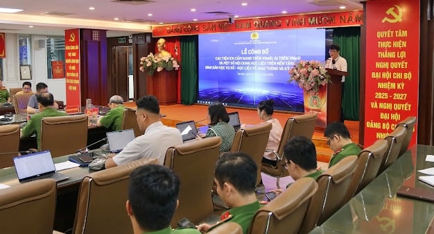 Mengumumkan utiliti pada VNeID. Foto: M.T