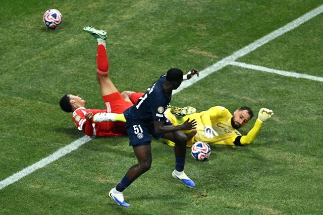 Imej terkini Jamal Musiala selepas kecederaan ngeri - foto 3