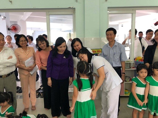 Phát động chiến dịch phòng bệnh sởi, tay chân miệng, sốt xuất huyết năm 2018 - ảnh 3