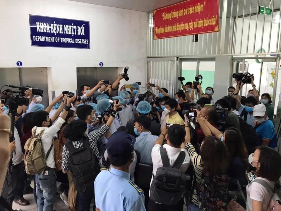 Bệnh nhân người Trung Quốc nhiễm virus corona tại TP.HCM được xuất viện - ảnh 1