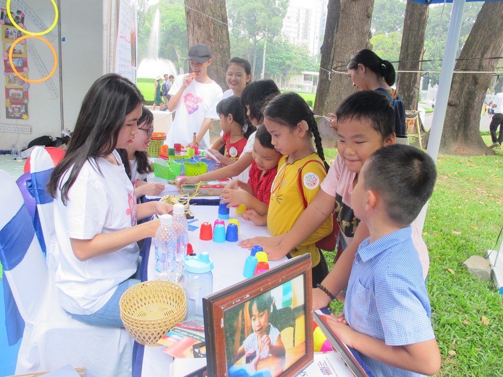 Hà Anh Tuấn trở thành Đại sứ "Nghệ sĩ vì hòa bình" - ảnh 2