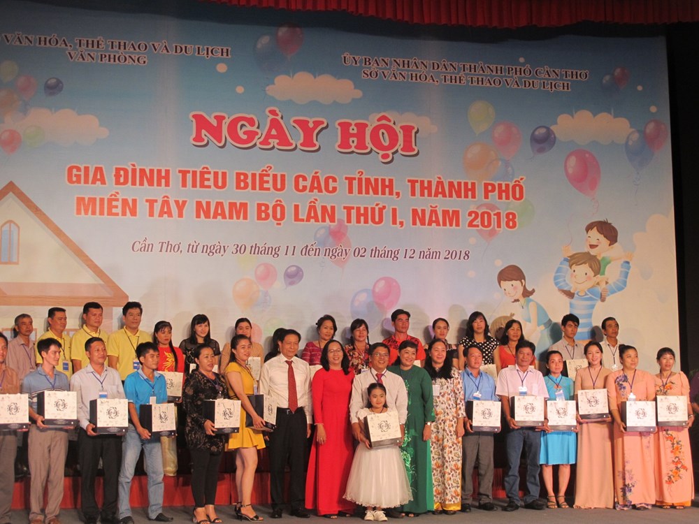 Đem "đặc sản" đến Ngày hội Gia đình tiêu biểu Tây Nam Bộ - ảnh 1