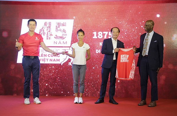 Phát động chương trình Chạy tiếp sức “Lên cùng Việt Nam” - ảnh 1