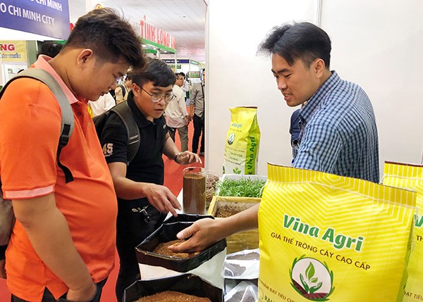 TP. HCM: Đưa nông sản và thực phẩm sạch đến tay người tiêu dùng - ảnh 1