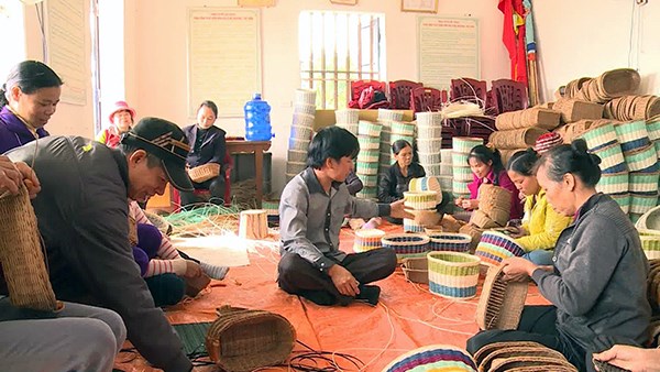 Cần có chính sách hỗ trợ mô hình kinh doanh hướng đến người thu nhập thấp - ảnh 2