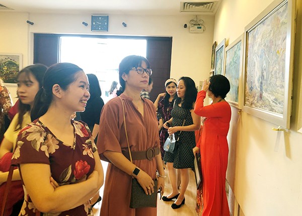 Triển lãm mỹ thuật “Nhịp cầu xanh” - ảnh 2