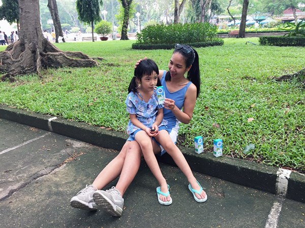 “4 không từ sữa – 4 có cho con”: Công thức chăm con chuẩn Hà Lan cho mẹ Việt - ảnh 3