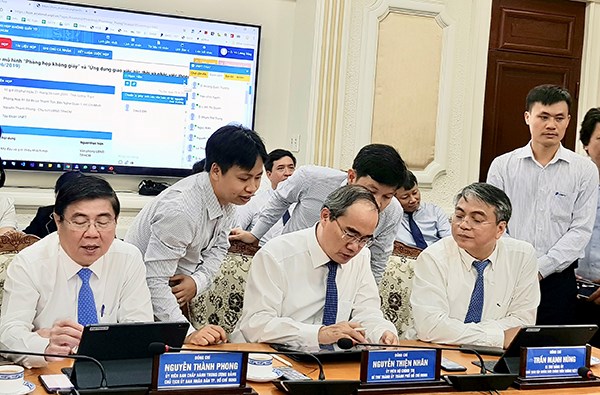 TP. HCM: Hướng đến chính quyền không giấy tờ - ảnh 2