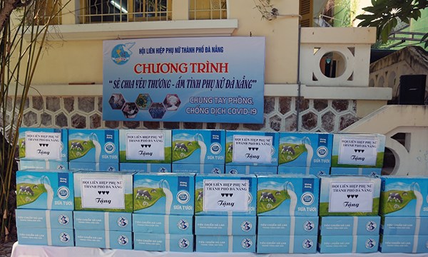 Cô gái Hà Lan chia khó cùng Đà Nẵng với hàng trăm ngàn sản phẩm sữa yêu thương - ảnh 3