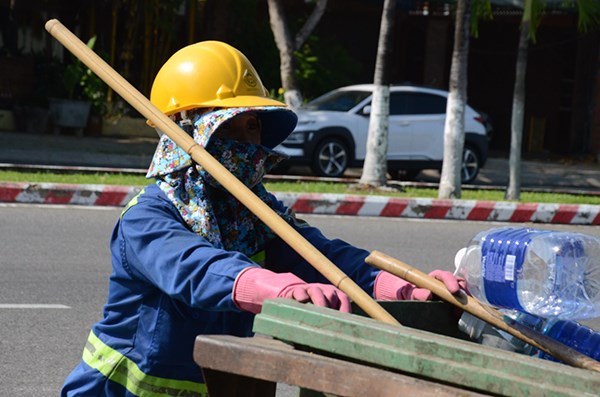 Cô gái Hà Lan chia khó cùng Đà Nẵng với hàng trăm ngàn sản phẩm sữa yêu thương - ảnh 4