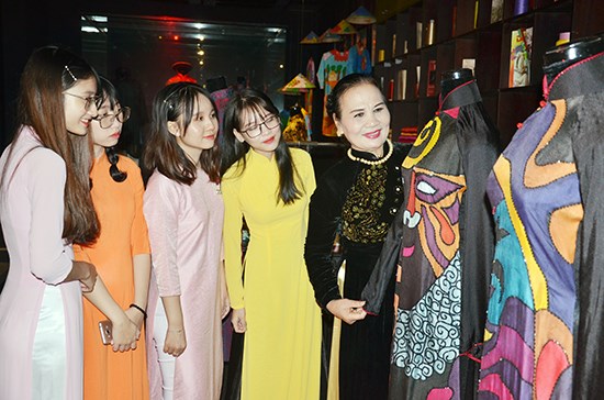 Đưa di sản văn hóa áo dài đến gần hơn với công chúng - ảnh 2