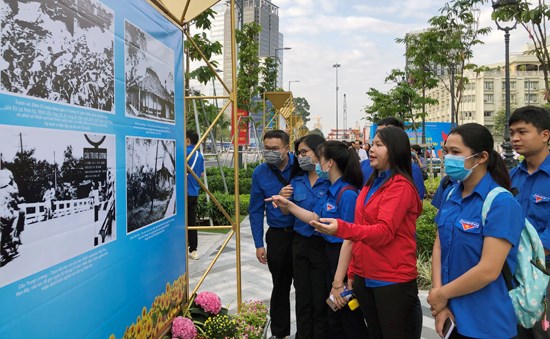 Khai mạc triển lãm “Khởi nghĩa Nam Kỳ – Khúc Tráng ca sống mãi” - ảnh 3