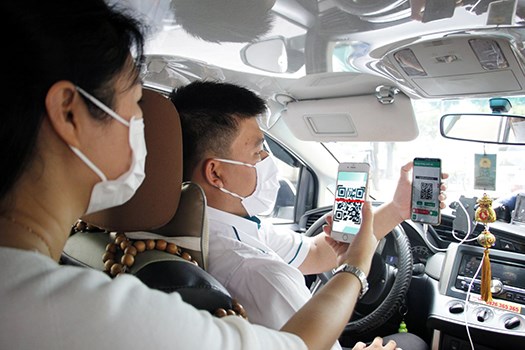 Vinasun Taxi thưởng lớn cho hành khách - ảnh 2