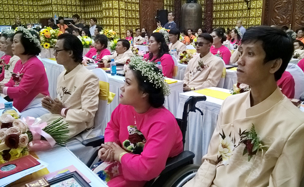 Lễ “Hằng thuận” tập thể cho 50 cặp cô dâu và chú rể khuyết tật - ảnh 5