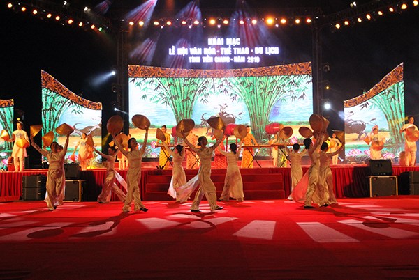 Khai mạc Lễ hội Văn hóa, Thể thao và Du lịch tỉnh Tiền Giang - ảnh 2