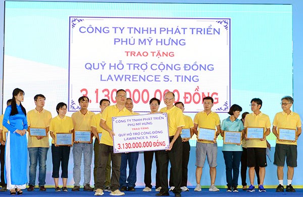 “Bước chân chia sẻ”: Quyên góp hơn 3,1 tỉ đồng cho người nghèo đón Tết - ảnh 2