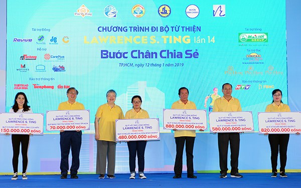 “Bước chân chia sẻ”: Quyên góp hơn 3,1 tỉ đồng cho người nghèo đón Tết - ảnh 3