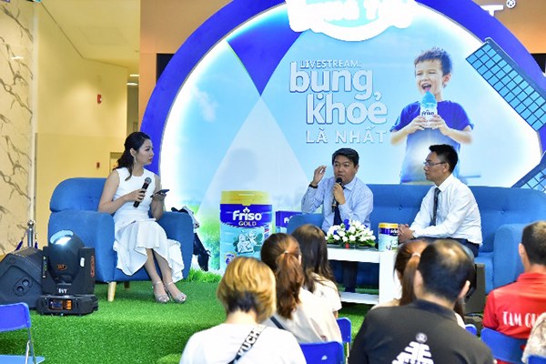 Siêu mẫu Hà Anh: “Quá để ý tới cân nặng của con chỉ làm bố mẹ bớt vui” - ảnh 4