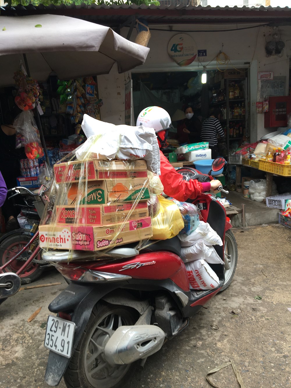 Hãy bình tĩnh, không nên vơ vét, tích trữ hàng tiêu dùng - ảnh 1