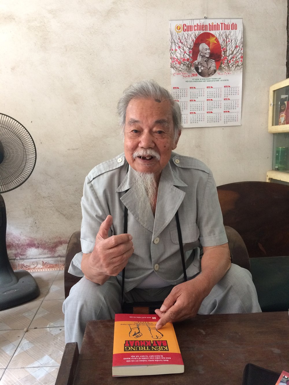 Những mẩu chuyện vui về cuộc đời hoạt động trong lòng địch của cựu tù Hỏa Lò - ảnh 1
