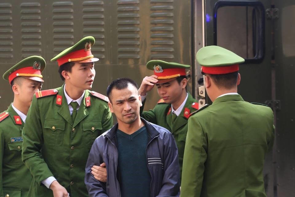 Xét xử vụ án chạy thận: Gia đình các nạn nhân đã mở lòng hơn với các bị cáo - ảnh 1