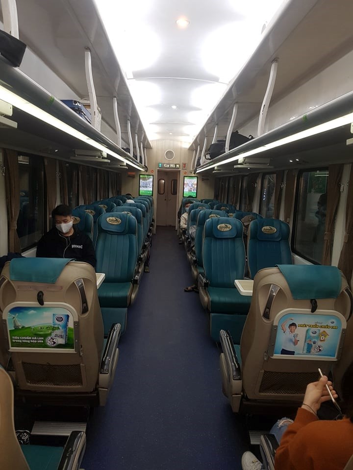 Các phương tiện giao thông công cộng hoạt động trở lại sau nới lỏng cách ly xã hội - ảnh 3