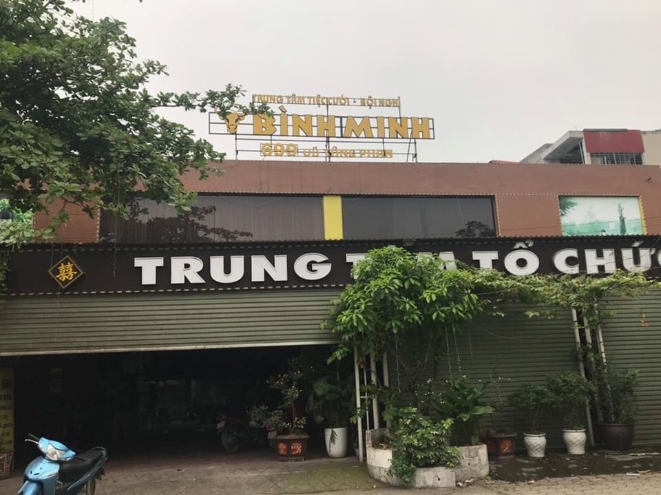 Hà Nội: Khách hàng "tố" nhân viên Nhà hàng Bình Minh hành hung dã man - ảnh 1