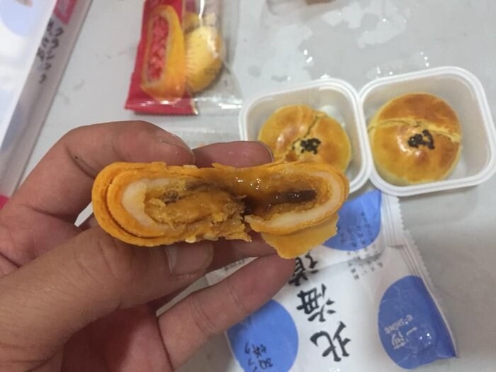 Hà Nội: Tịch thu, xử lý hàng chục nghìn chiếc bánh trung thu giá rẻ nhập lậu - ảnh 2