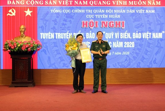 Hội nghị tuyên truyền biển, đảo và "Quỹ vì biển, đảo Việt Nam" - ảnh 1