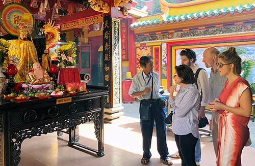 Bí thư Thành ủy TP.HCM “xông đất” doanh nghiệp du lịch đầu Xuân Canh Tý - ảnh 2