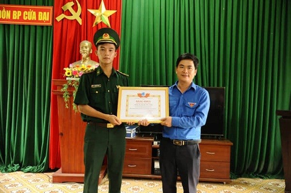 bang khen 1