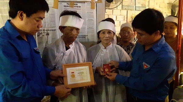 bang khen 3