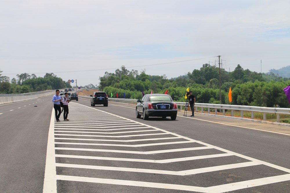 Trước ngày thông xe toàn tuyến đã có nhiều thư tố cáo sai phạm Giám đốc Ban QLDA