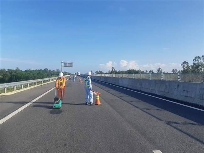 quá trình sửa chữa thực hiện đầy đủ theo biện pháp thi công đã được TVGS và VEC chấp thuận