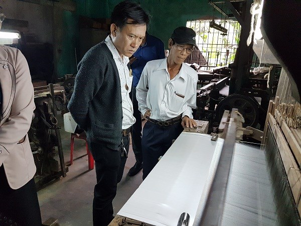 tơ-lụa-khung-dệt